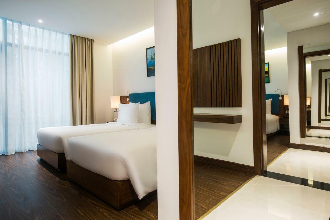 Maximilan Danang Beach Hotel Dış mekan fotoğraf